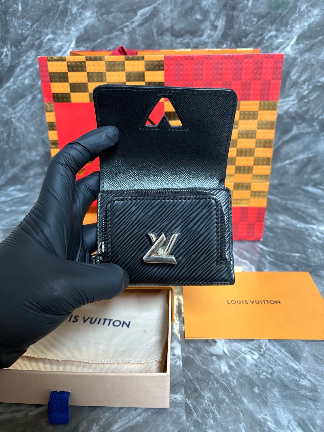 루이비통 트위스트 컴팩트 윌렛 반지갑 상품이미지3