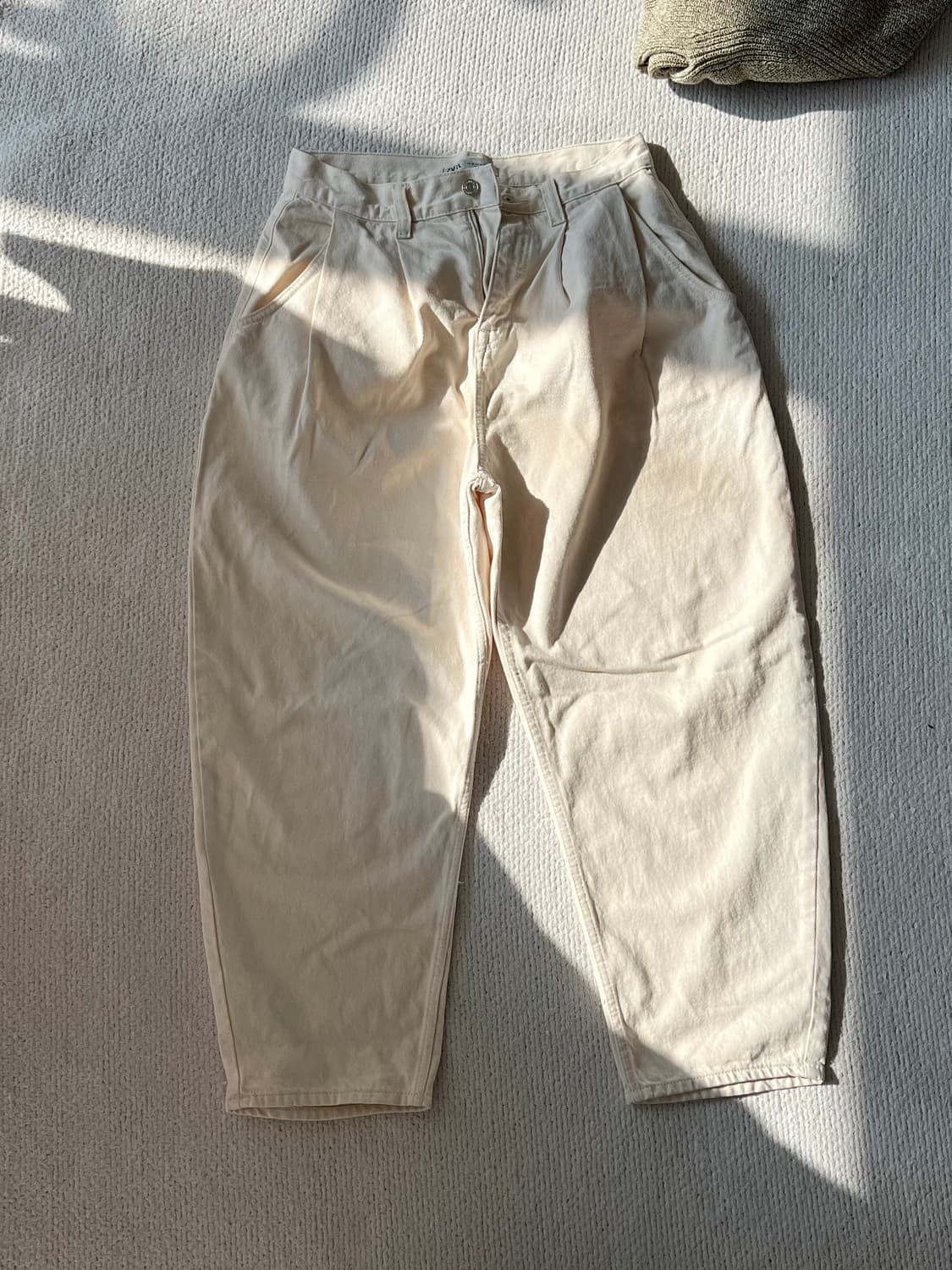 자라 화이트 벌룬 팬츠 상품이미지1