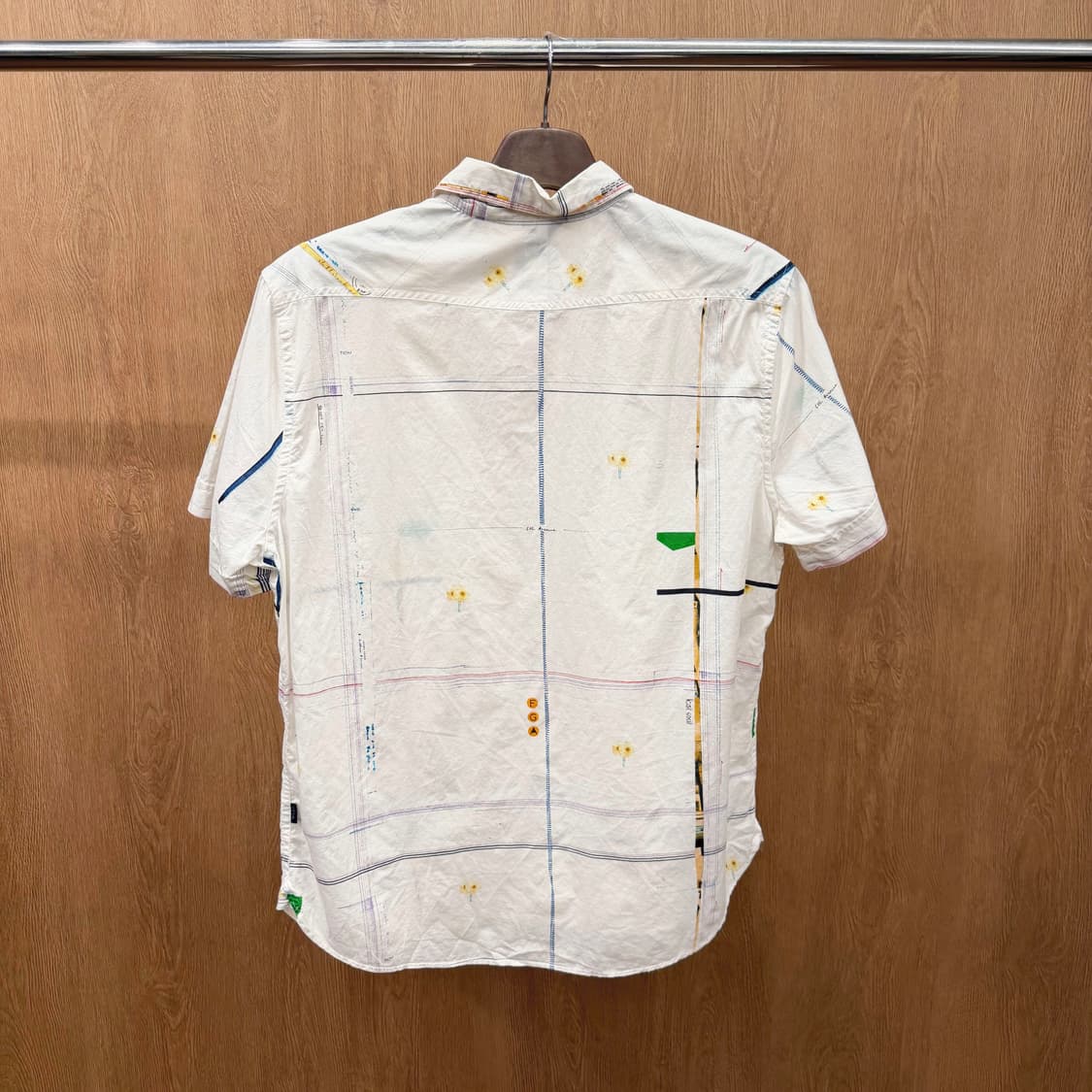 폴스미스 진스 반팔 코튼 셔츠 라인 그래픽 프린팅 디테일 화이트 상품이미지3