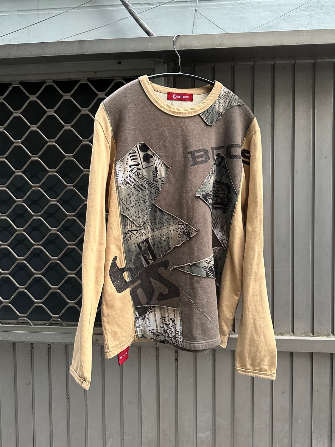 Bros grunge patch detail long sleeve 상품이미지1