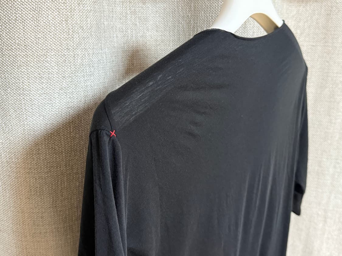 [52] ma+ 엠에이크로스 스퀘어 넥 티셔츠 블랙 상품이미지1