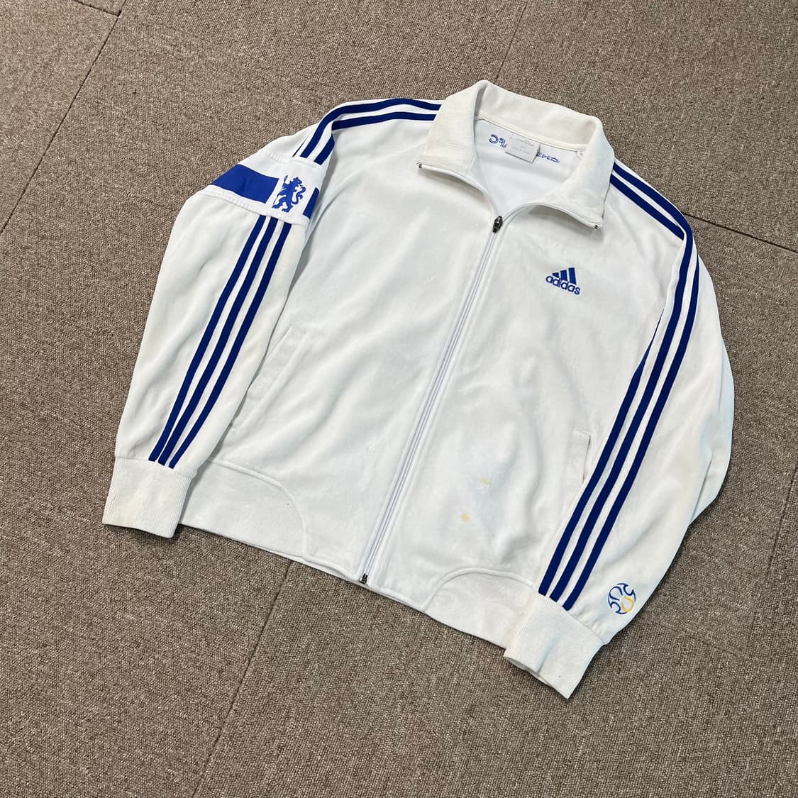 아디다스 첼시 벨벳 트랙탑 상품이미지1