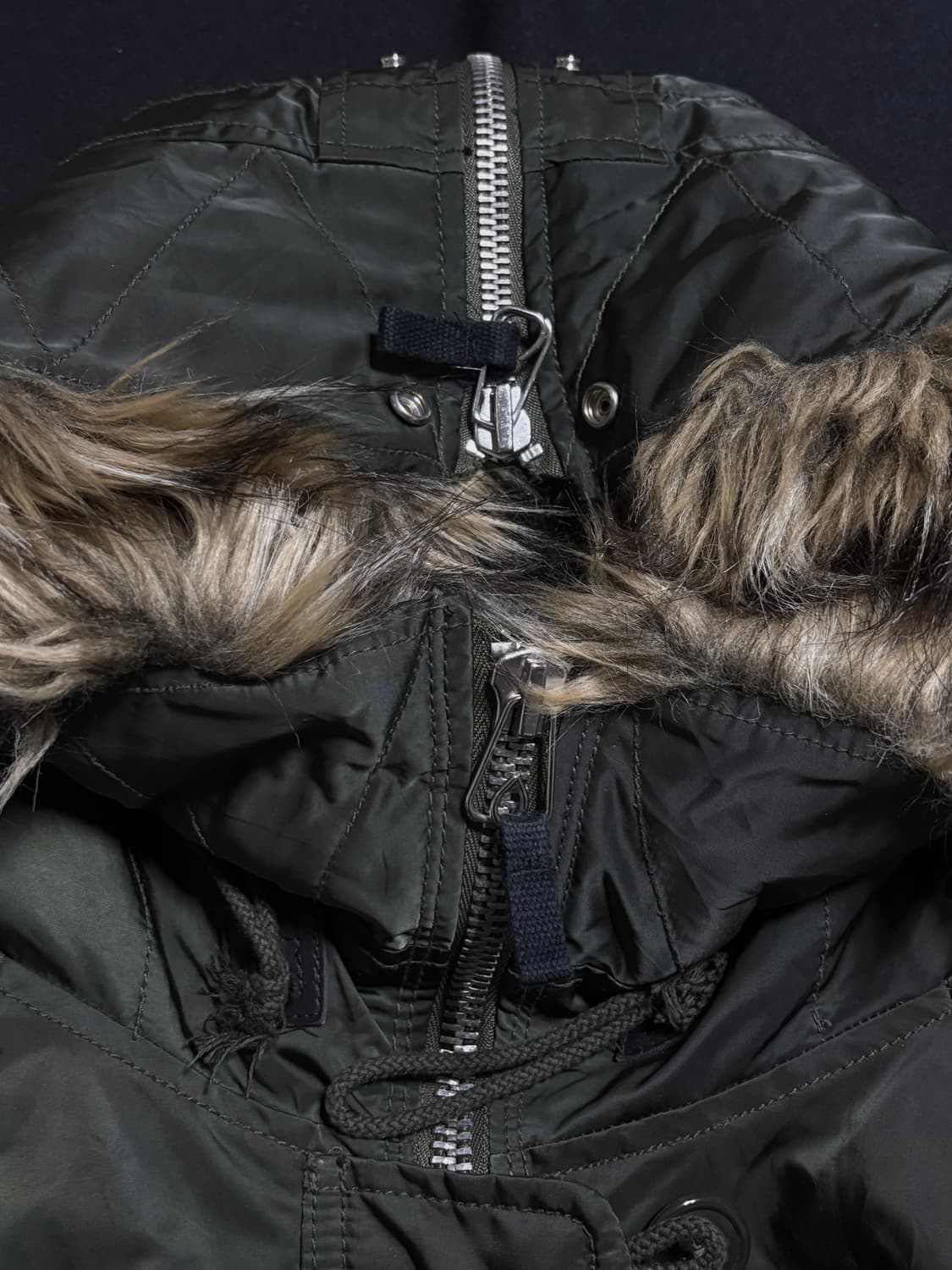 갭 카키 퍼 야상 점퍼 상품이미지4