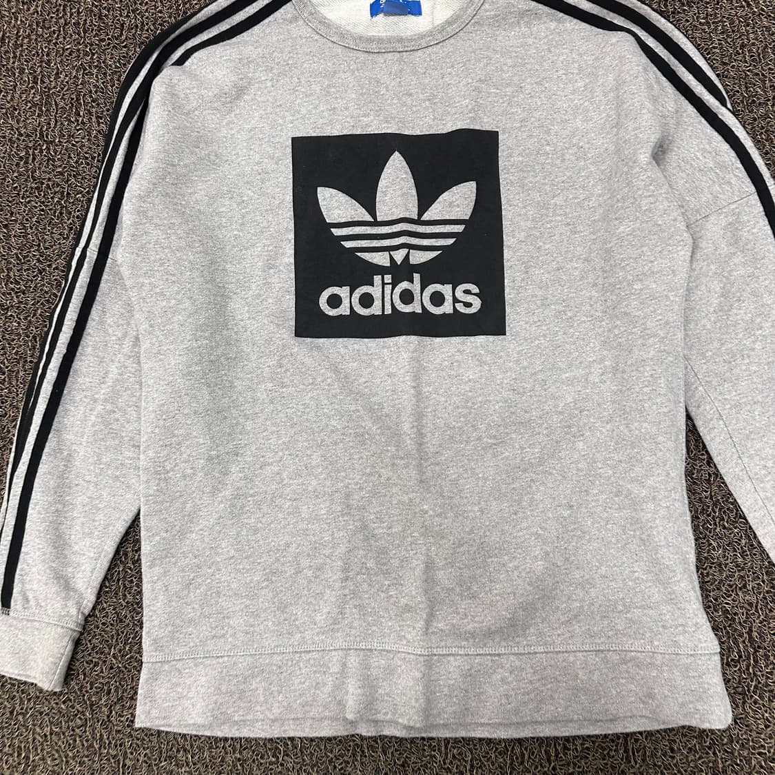 아디다스 맨투맨 그레이 100(L) 상품이미지3