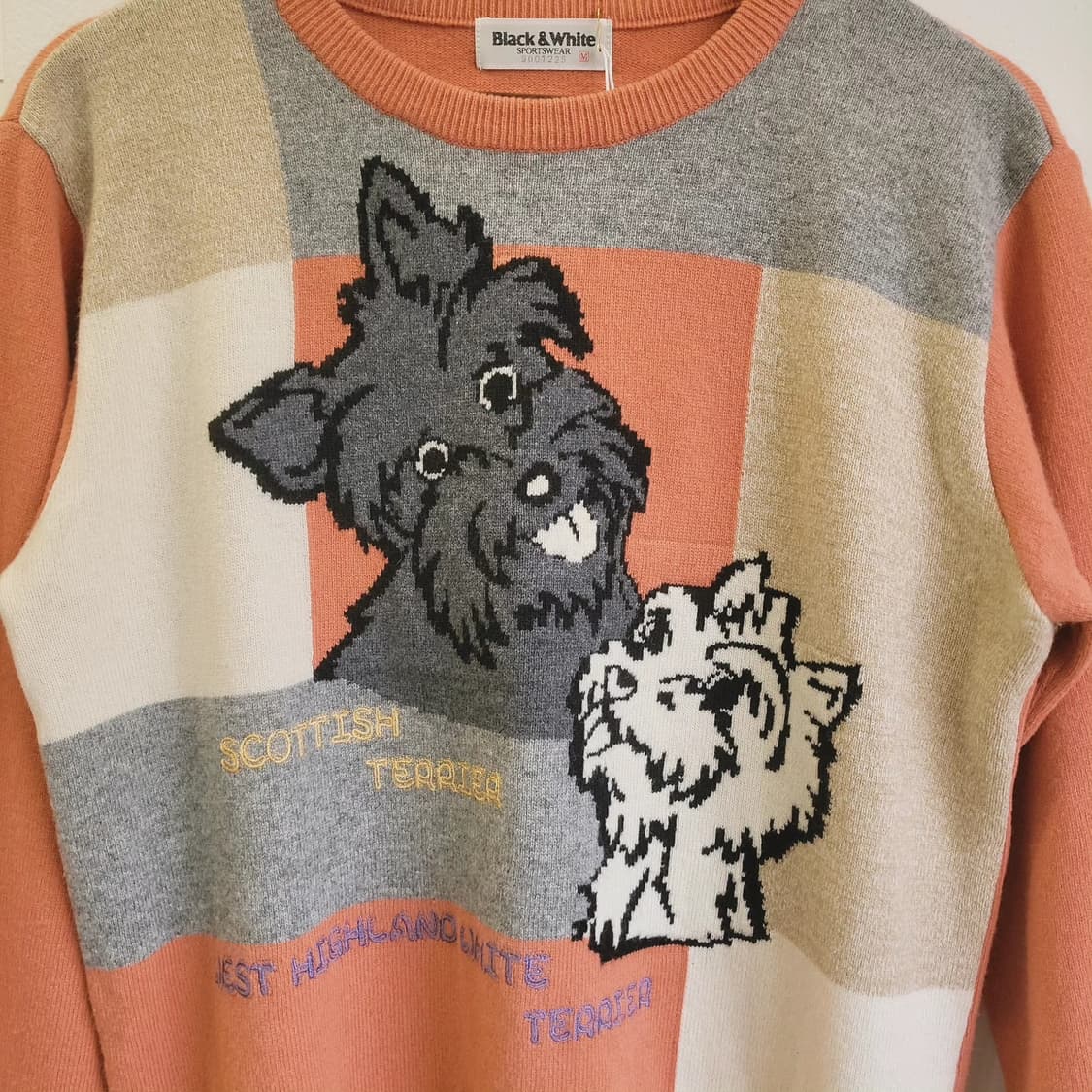 Black&white 테리어자수 울100 니트 상품이미지2