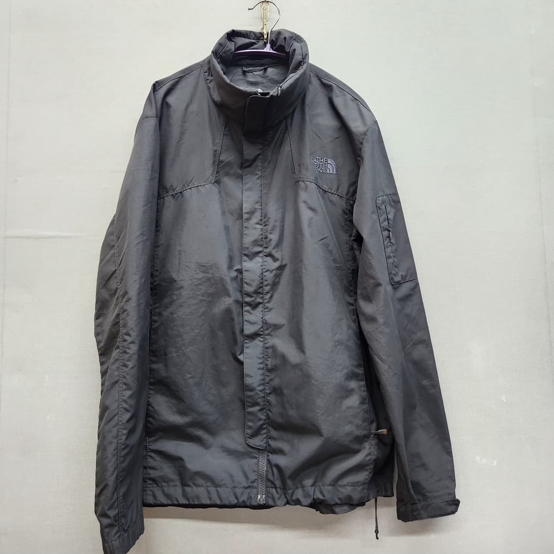 노스페이스 로고 사이드포켓 스트링 바람막이 L(L) 상품이미지1