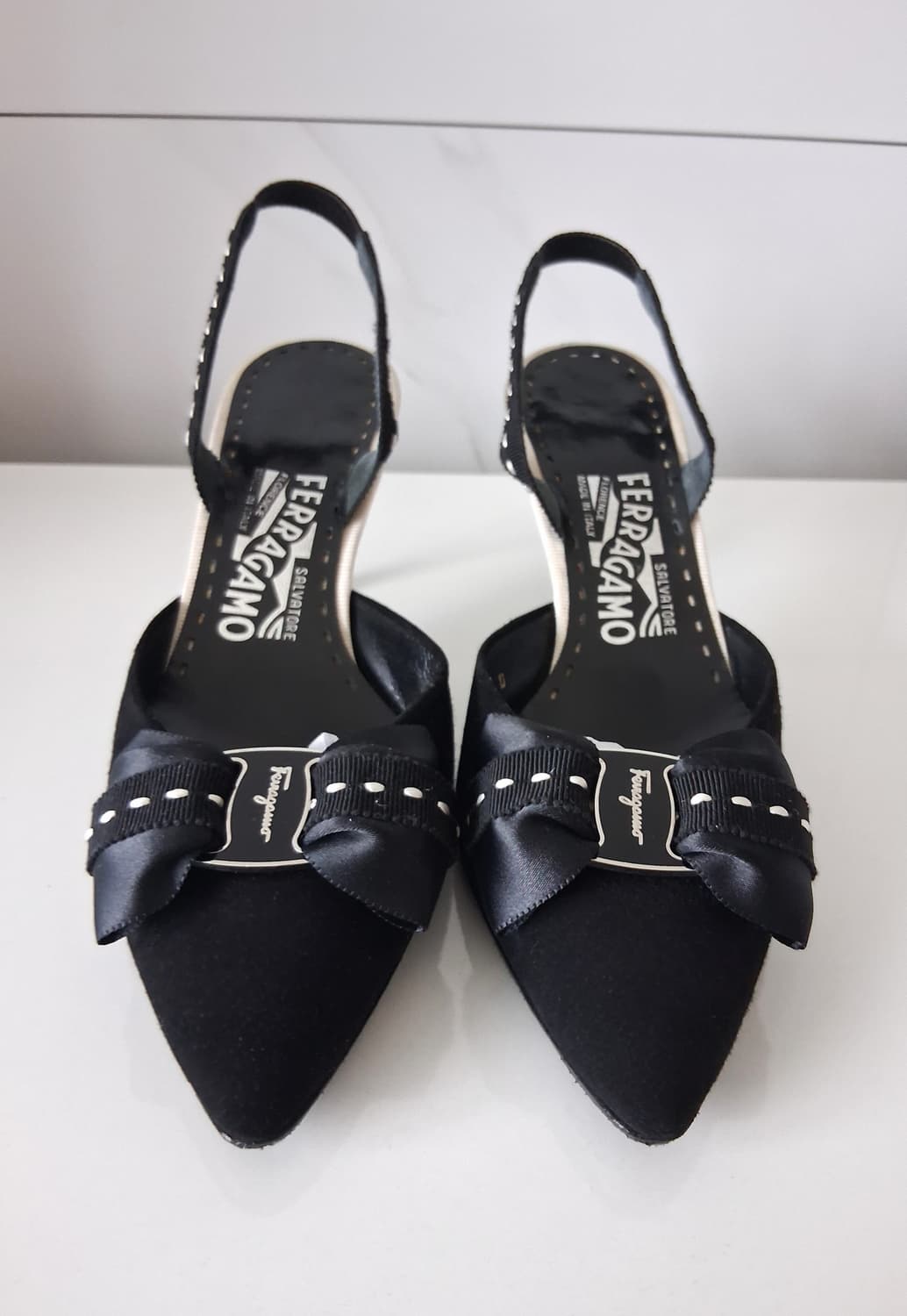 페라가모 스웨이드 슬링백 뮬 Size 6.5 (거의 새거) 상품이미지5