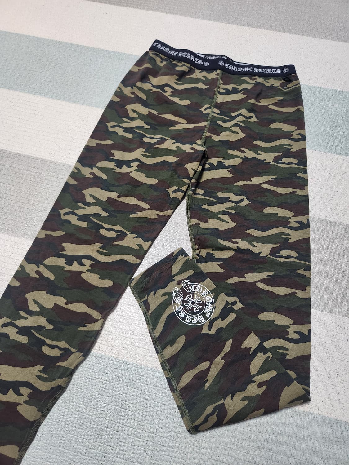 정품 크롬하츠 카모패턴 레깅스 L 상품이미지2