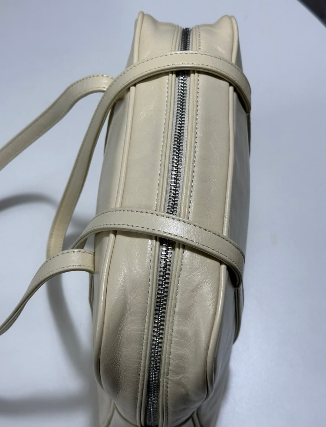 오어 보이백 ore boyy 바닐라크림 숄더 상품이미지3