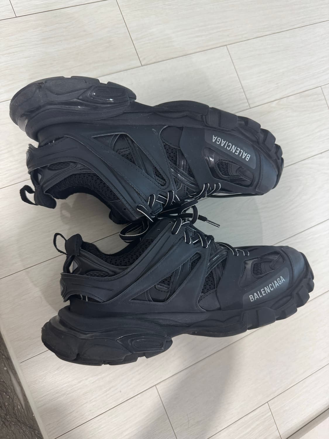 발렌시아가 트랙 슈즈 41 상품이미지2