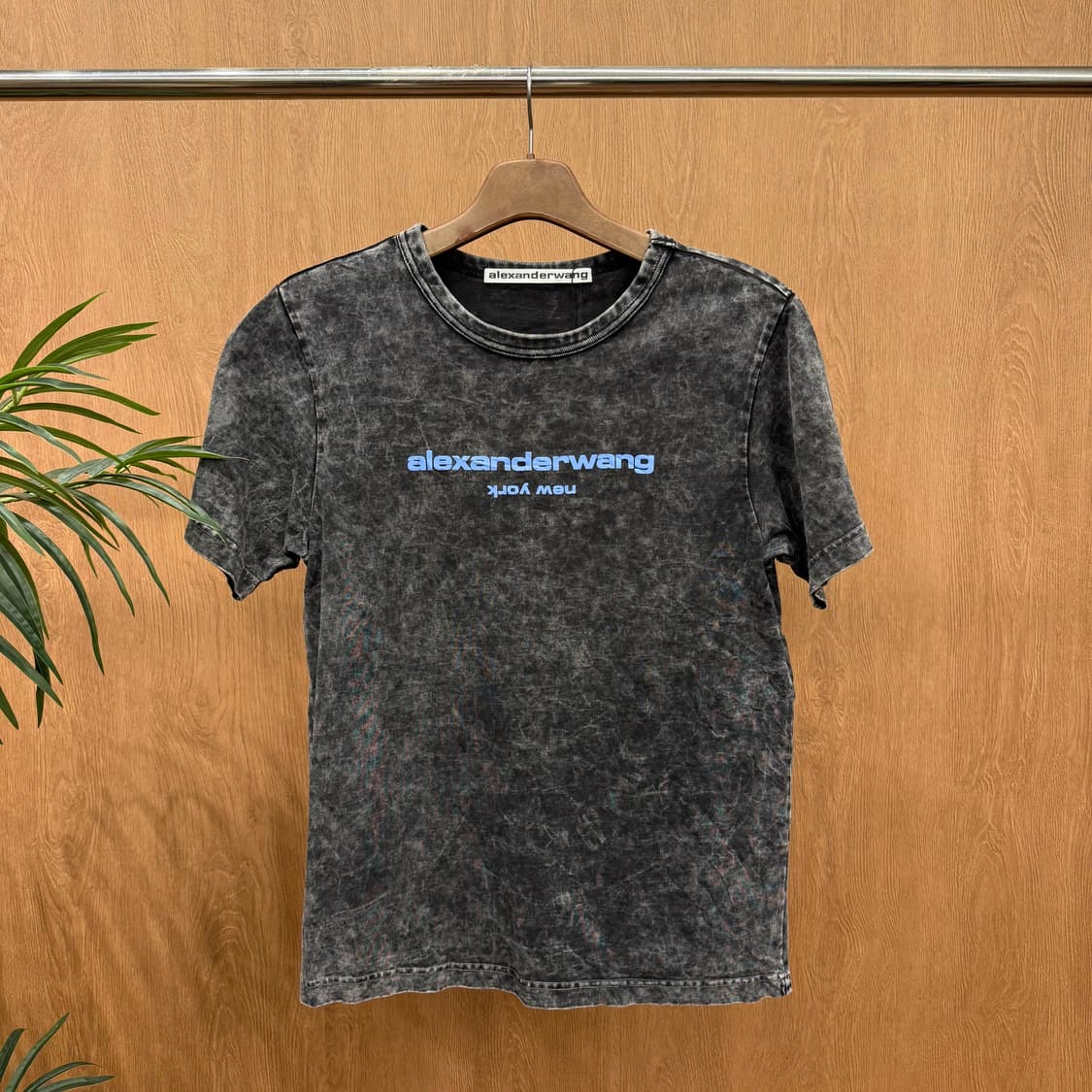 알렉산더왕 로고 프린트 애시드 워싱 반팔 티셔츠 스트릿 캐주얼 블랙 상품이미지1