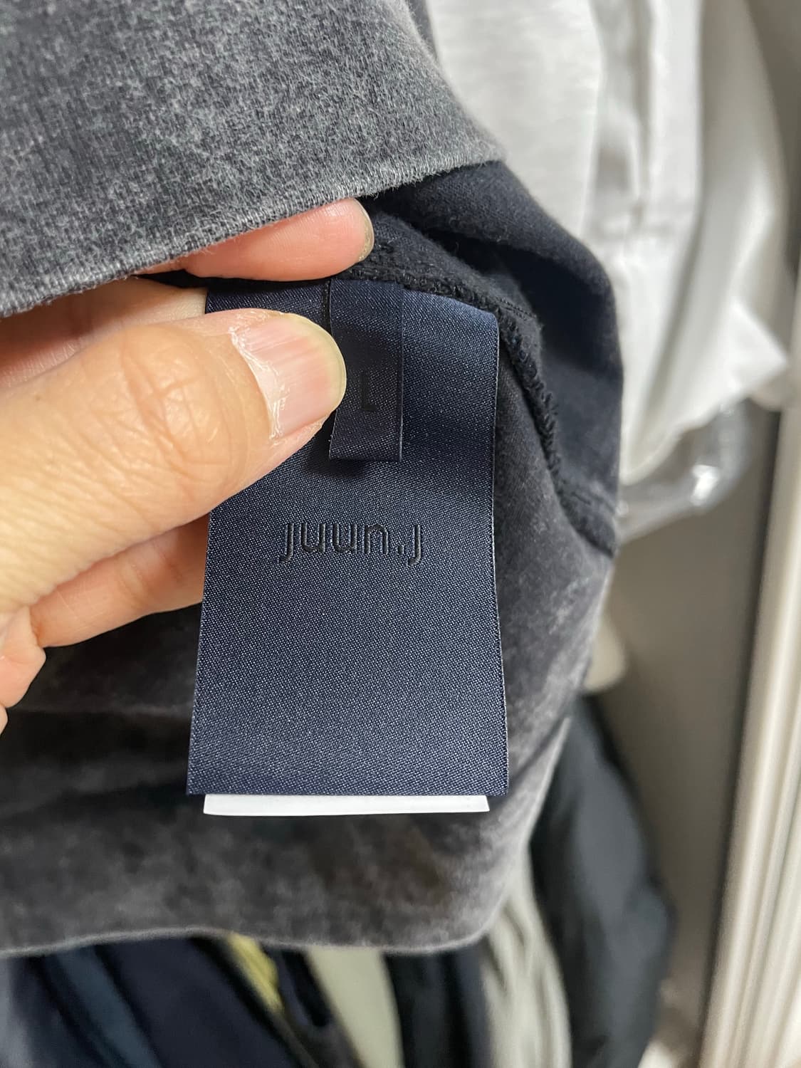 준지 25FW CORE 다잉 폴로 오버핏 롱슬리브 그레이 회색 상품이미지4