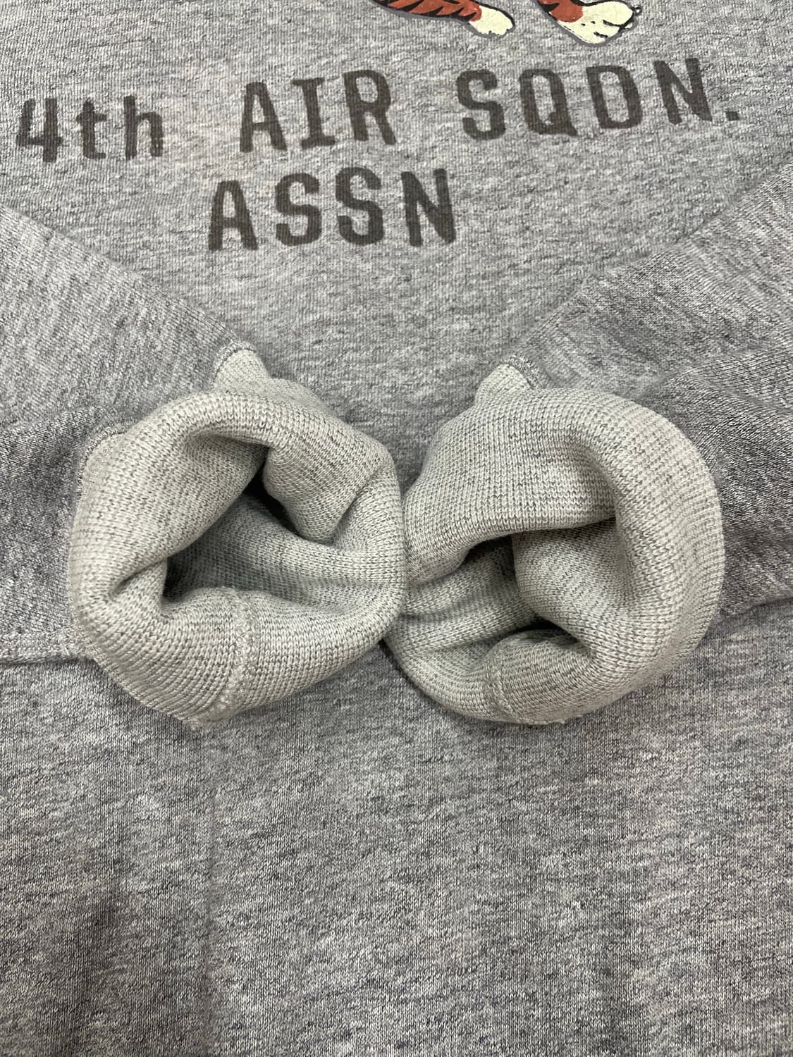 폴로 호랑이 맨투맨 XL 팝니다.(상태매우좋음) 상품이미지4