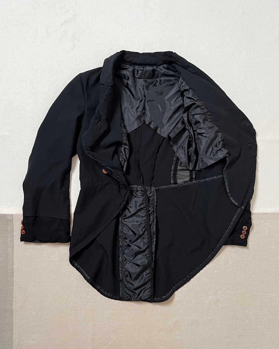 꼼데가르송 축융 폴리 소재전환 자켓 comme des garcons 상품이미지3