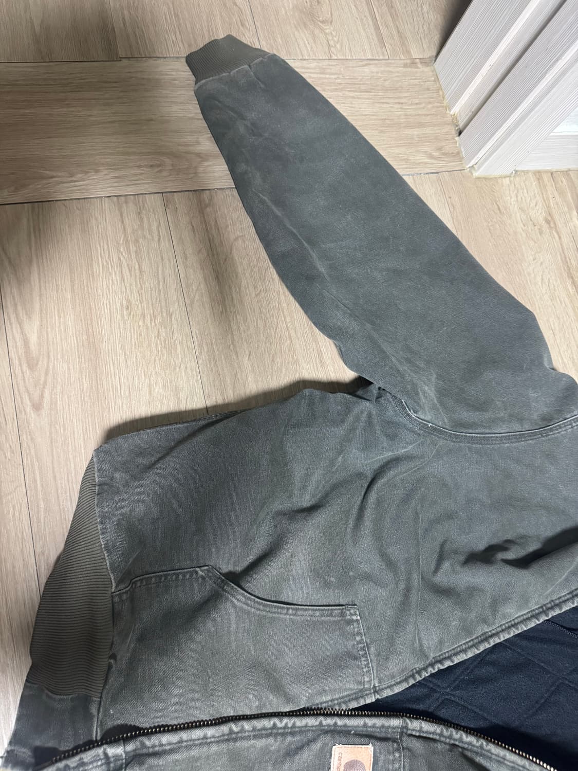 칼하트 j68 엑티브 후드자켓 mos XL 상품이미지4