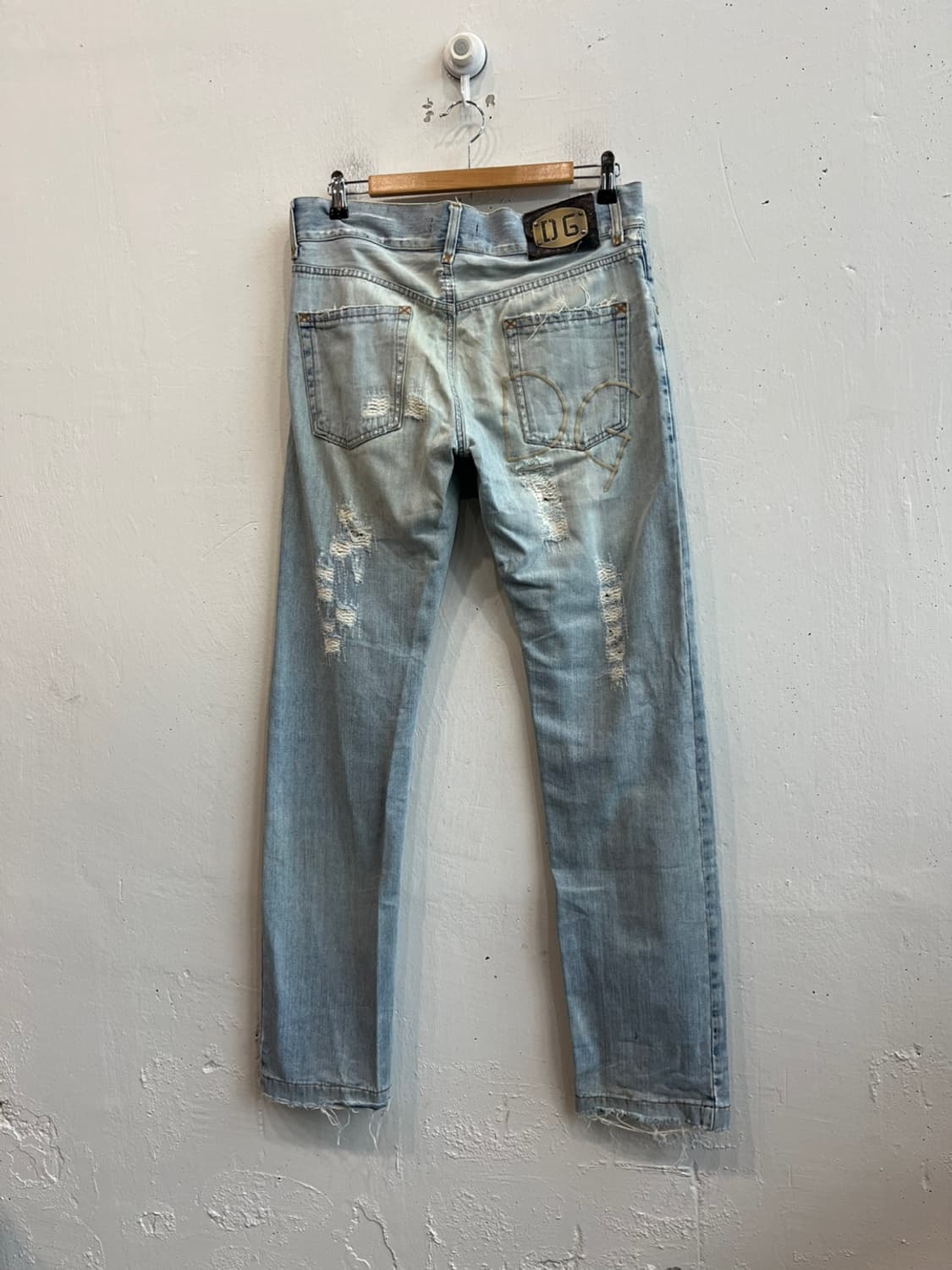 돌체앤가바나 디스트레스드 DG 데님팬츠  상품이미지1