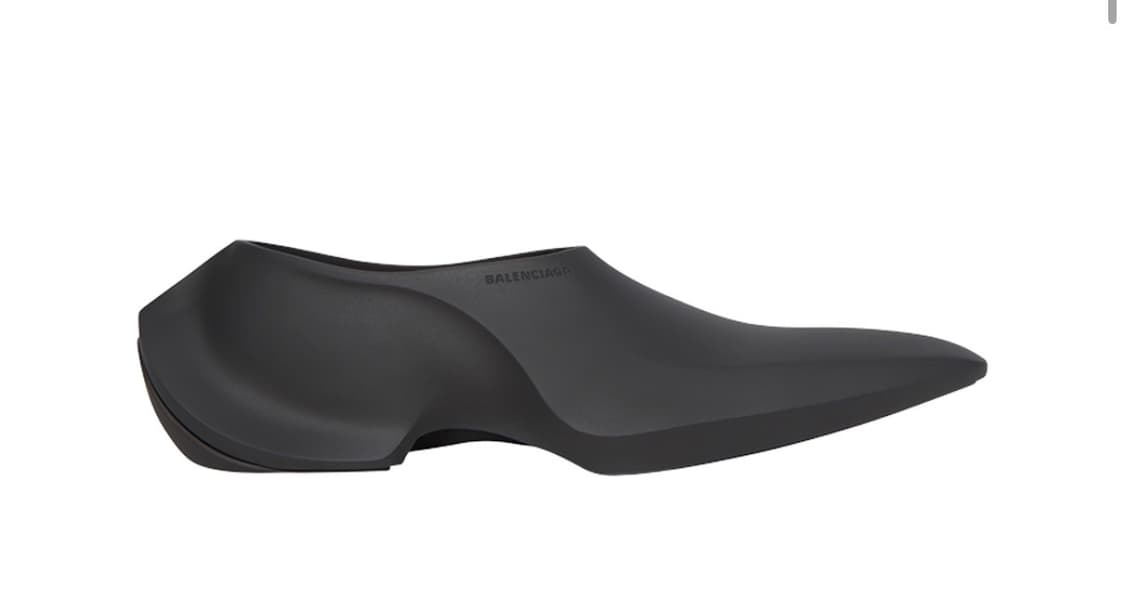 발렌시아가 러버 스페이스 슈 매트 블랙 44 상품이미지1