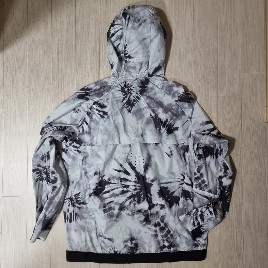 타이다이 타공 러닝 자켓 상품이미지4