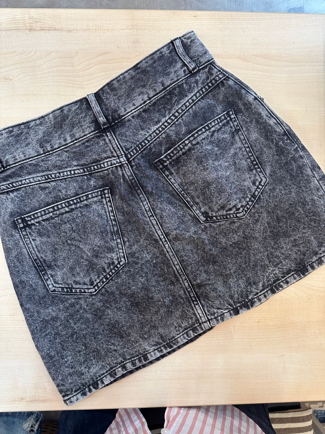 L) wego standard 흑청 워싱 미니 데님 스커트 상품이미지2