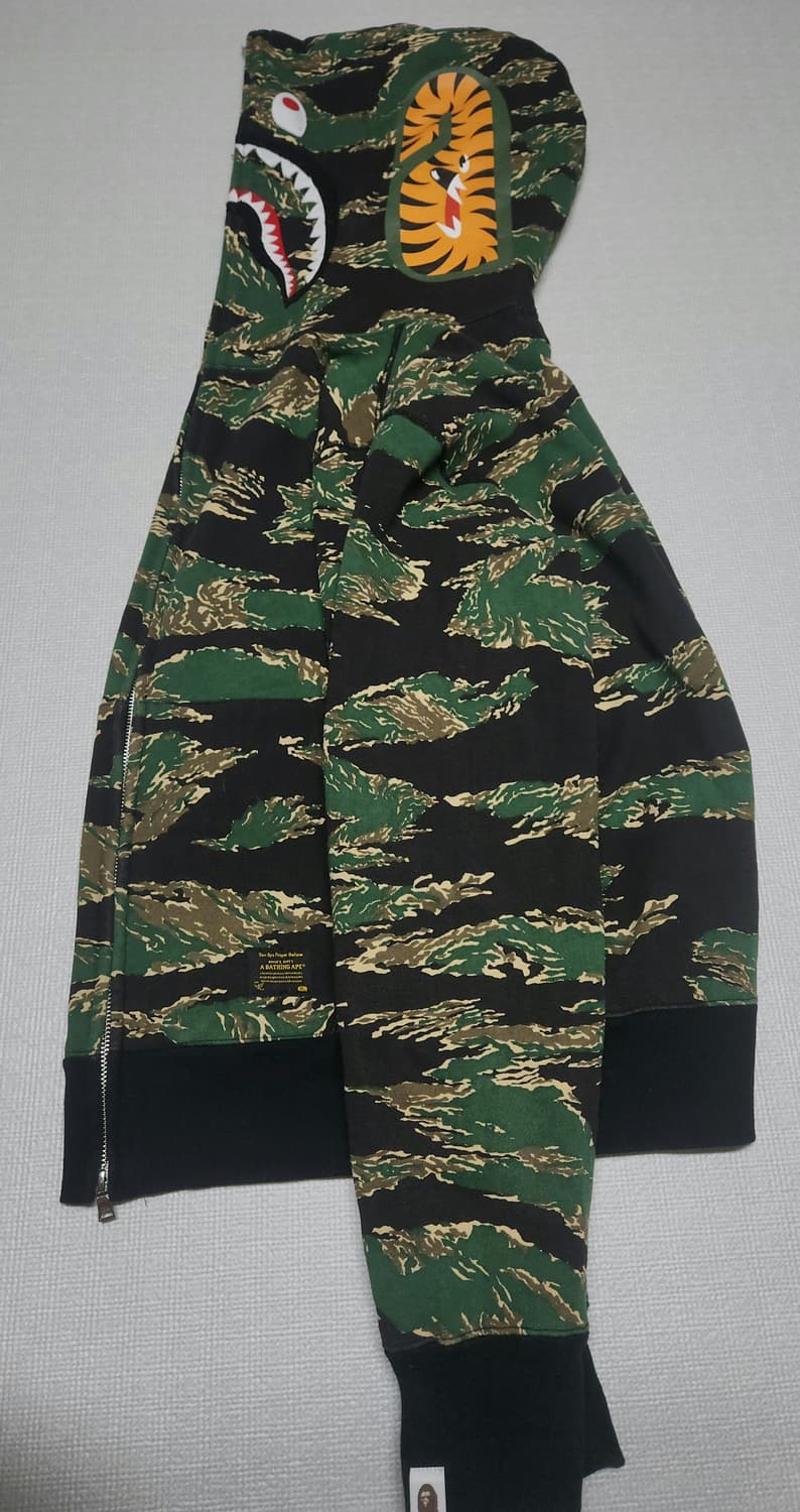 Bape 카모 샤크 풀후드집업(L) 상품이미지5