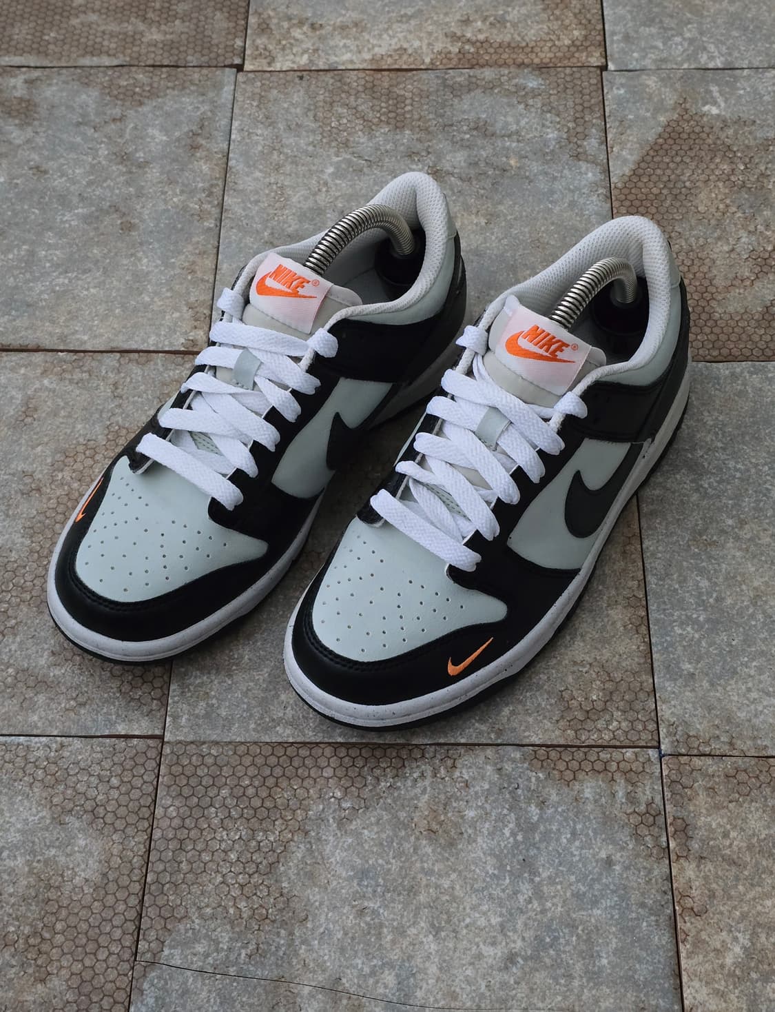 (235)나이키 덩크 로우 블랙 라이트 실버  상품이미지1