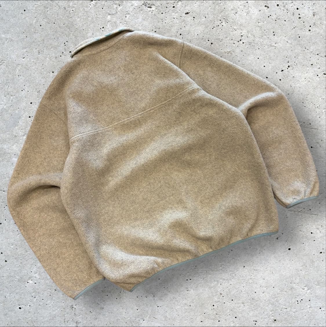 [M] 파타고니아 플라워 신칠라 플리스 풀오버 그레이 D294 상품이미지2