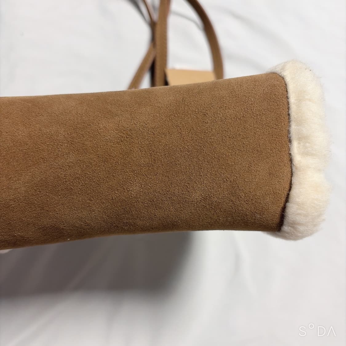 UGG x 텔파 크로스백 상품이미지4