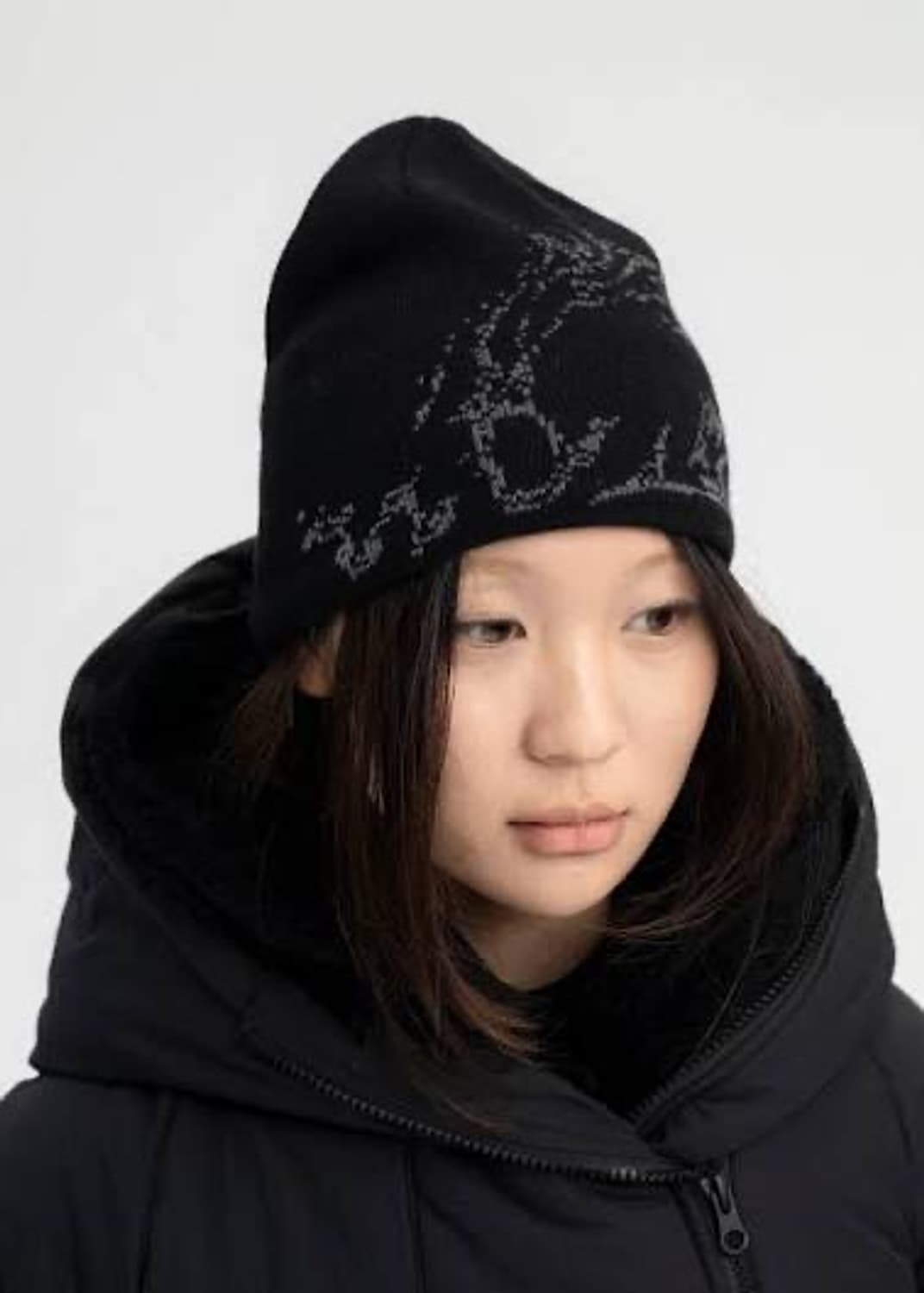 Hyein Seo Graphic Beanie Black OS 상품이미지3