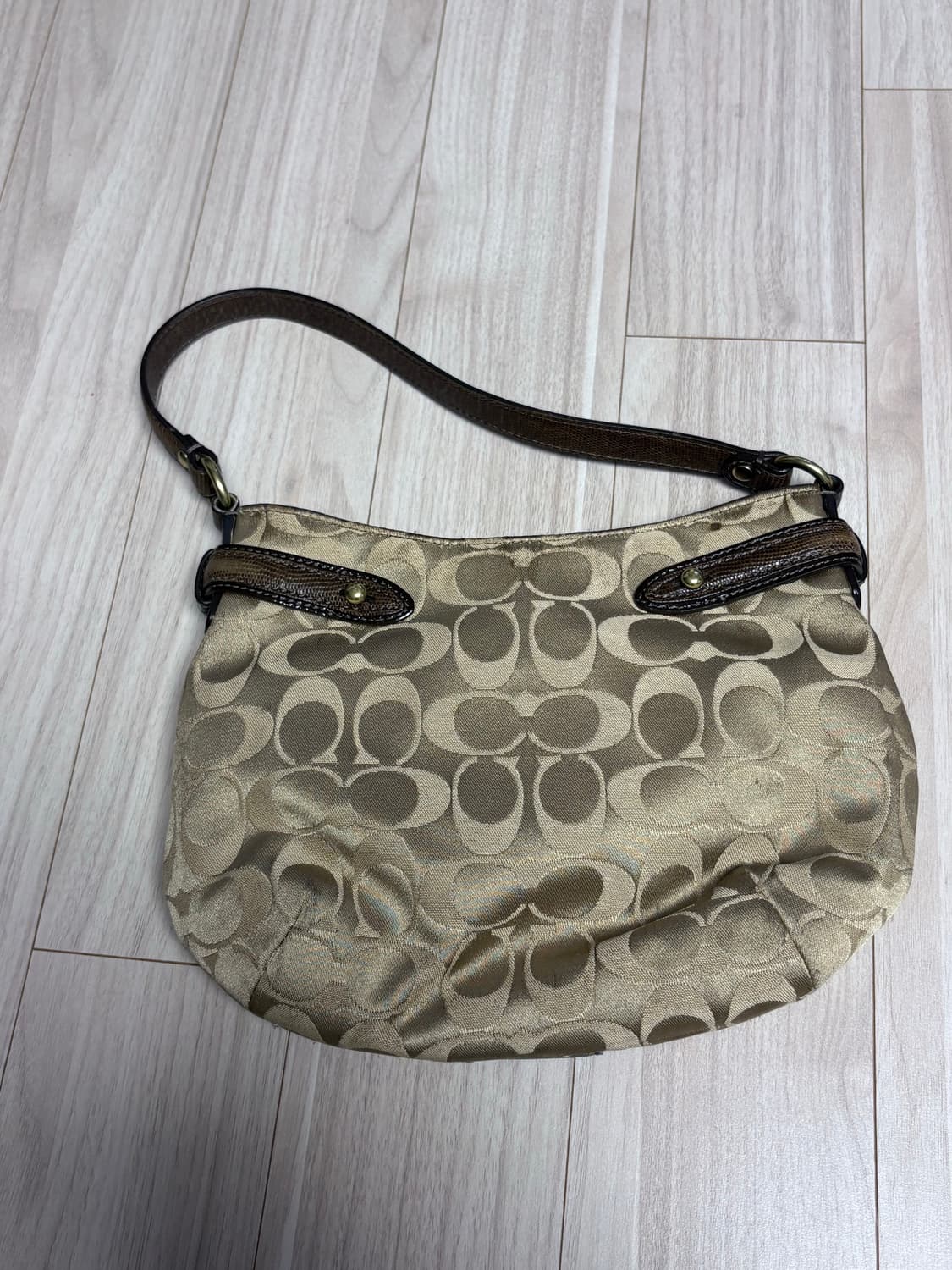 코치  숄더백 상품이미지3