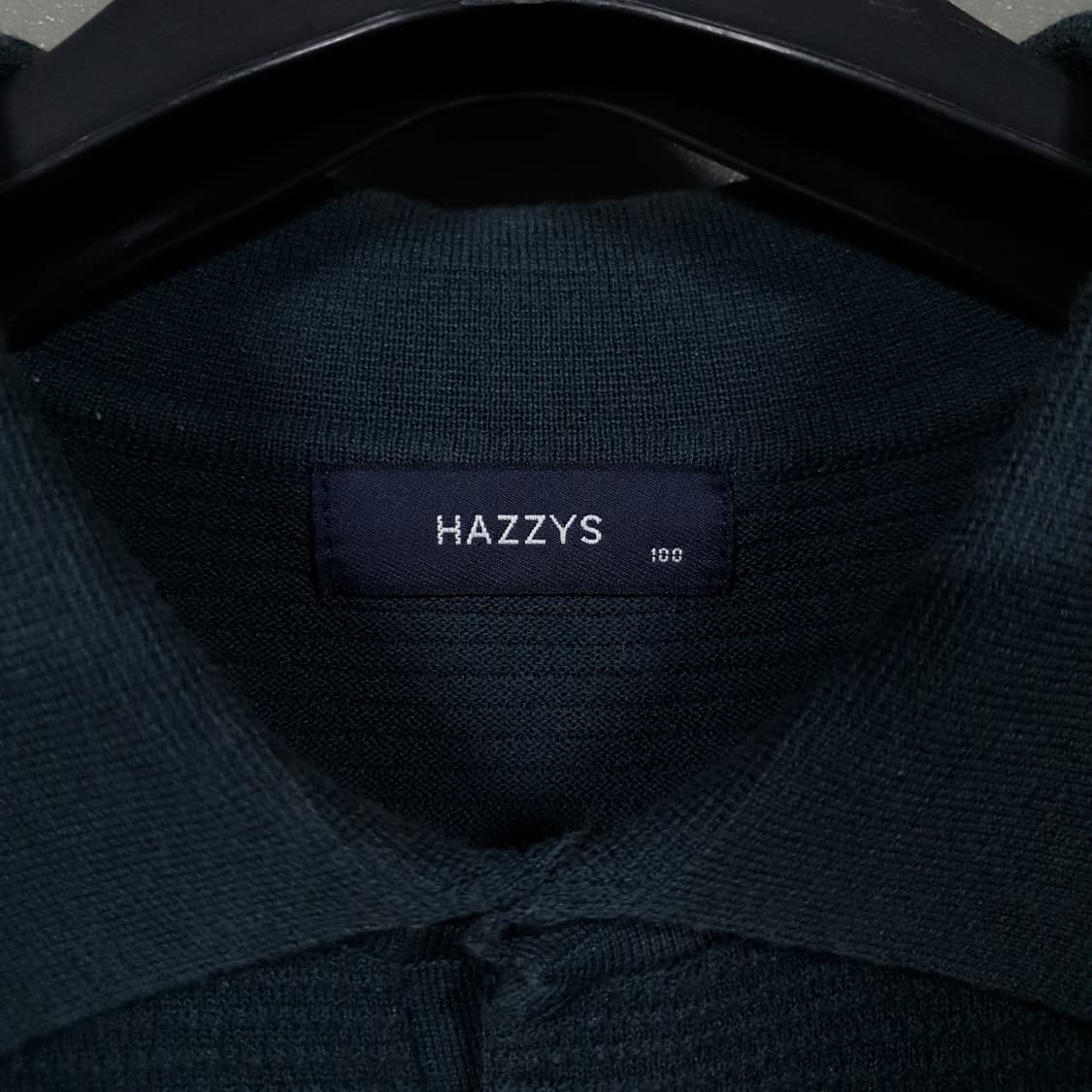 헤지스 신형 21ss 다크그린 카키 짜임 코튼 블렌드 반팔 카라 니트 L 상품이미지4