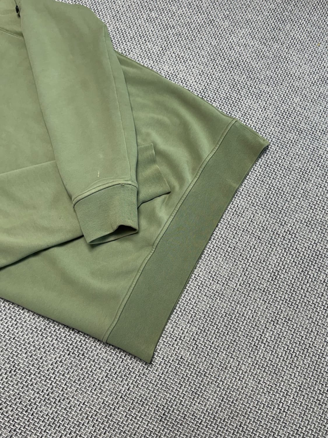 [ 23FW ] 스톤아일랜드 맨투맨 상품이미지2