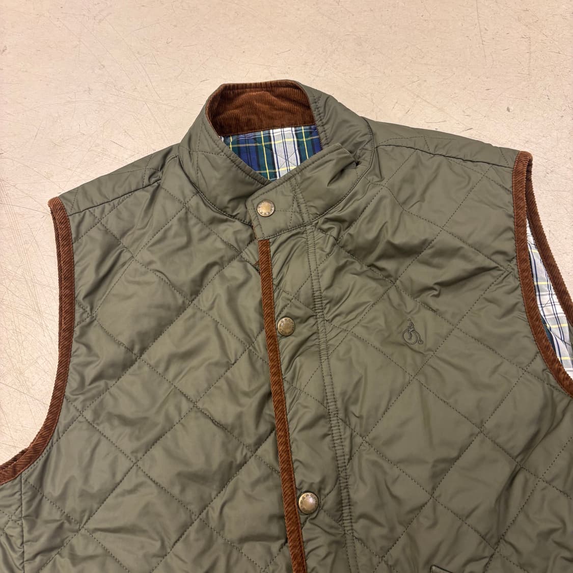 빈폴 카키 스몰로고 퀼팅 조끼 상품이미지2