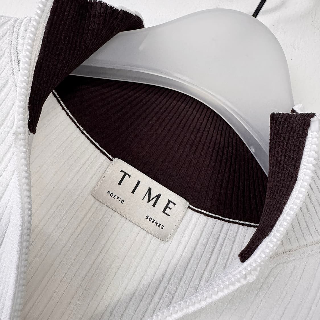 타임 리브드 하프집업 니트 상품이미지2