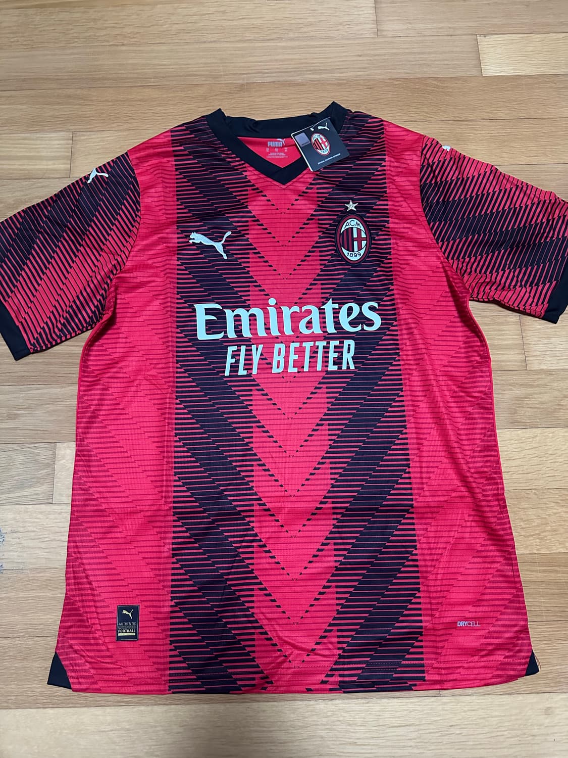 23-24 홈 AC밀란 유니폼 XL 상품이미지1