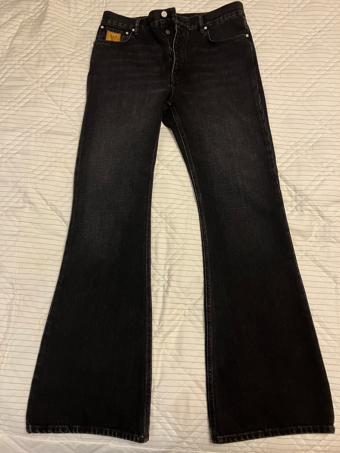 루이비통 26SS 플레어 데님 팬츠 32 상품이미지3