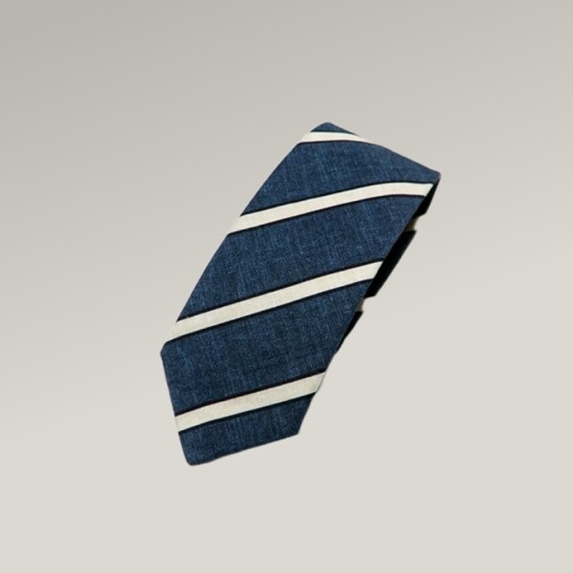 새상품 브루넬로 쿠치넬리 네이비 스트라이프 넥타이 상품이미지1