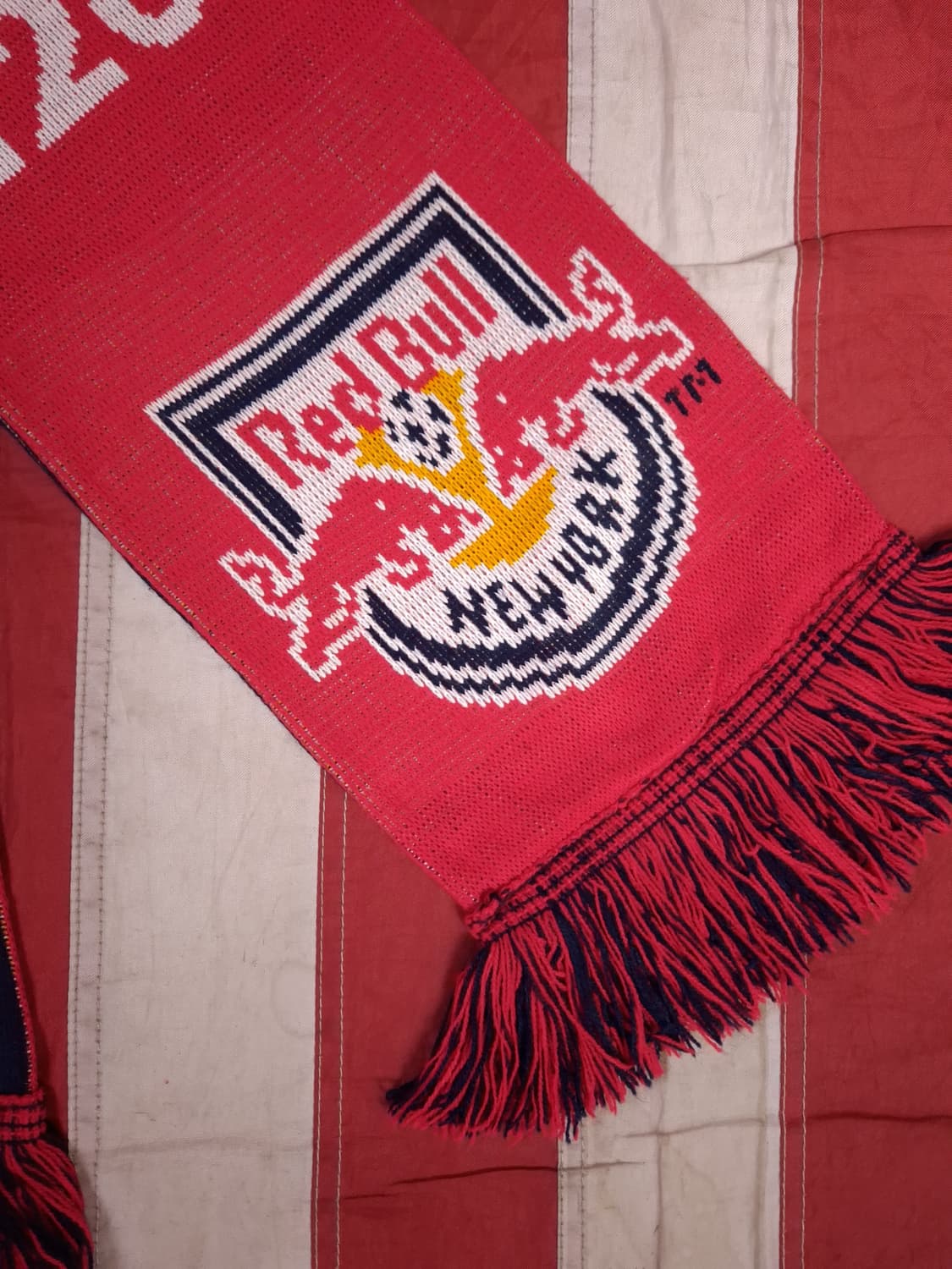 새제품급 뉴욕레드불스 리버서블 아크릴 축구 머플러 상품이미지3