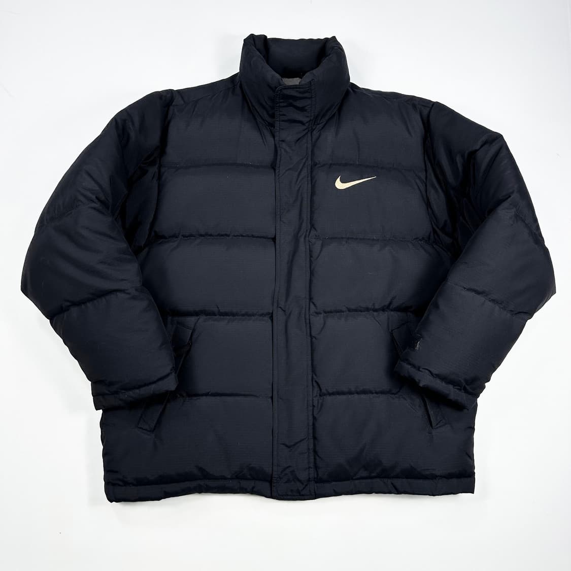 나이키 스우시 레트로 블랙 푸퍼 패딩 점퍼 (실측 XL) 상품이미지2
