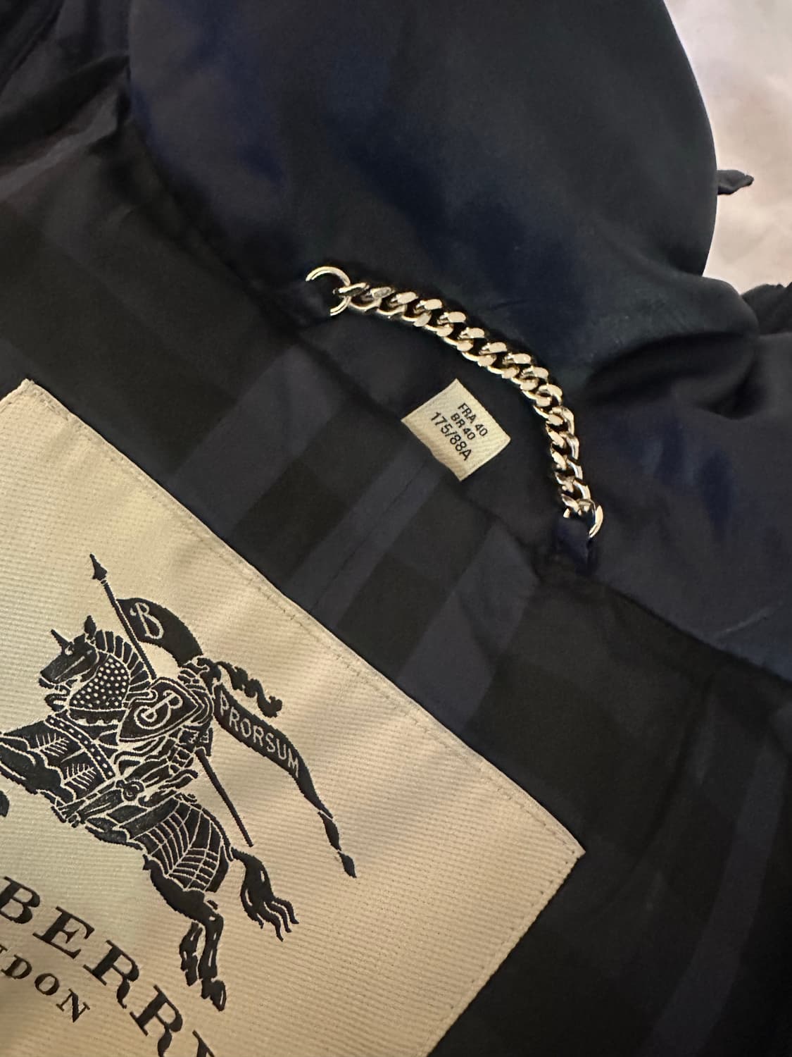 버버리 롱패딩 정품 / 상태양호 / 여성 M(55~66) 상품이미지10