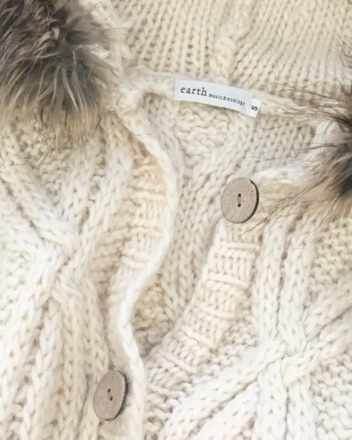 어스뮤직 퍼후드 울프죠 롱 가디건 상품이미지2