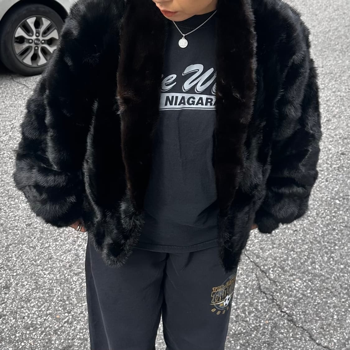 블랙 밍크 크롭 퍼자켓L 상품이미지3