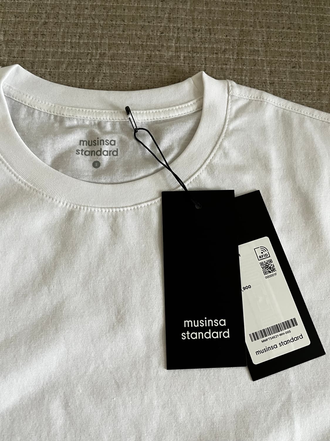 무신사 흰색 반팔티 S 사이즈 (새상품) 상품이미지2