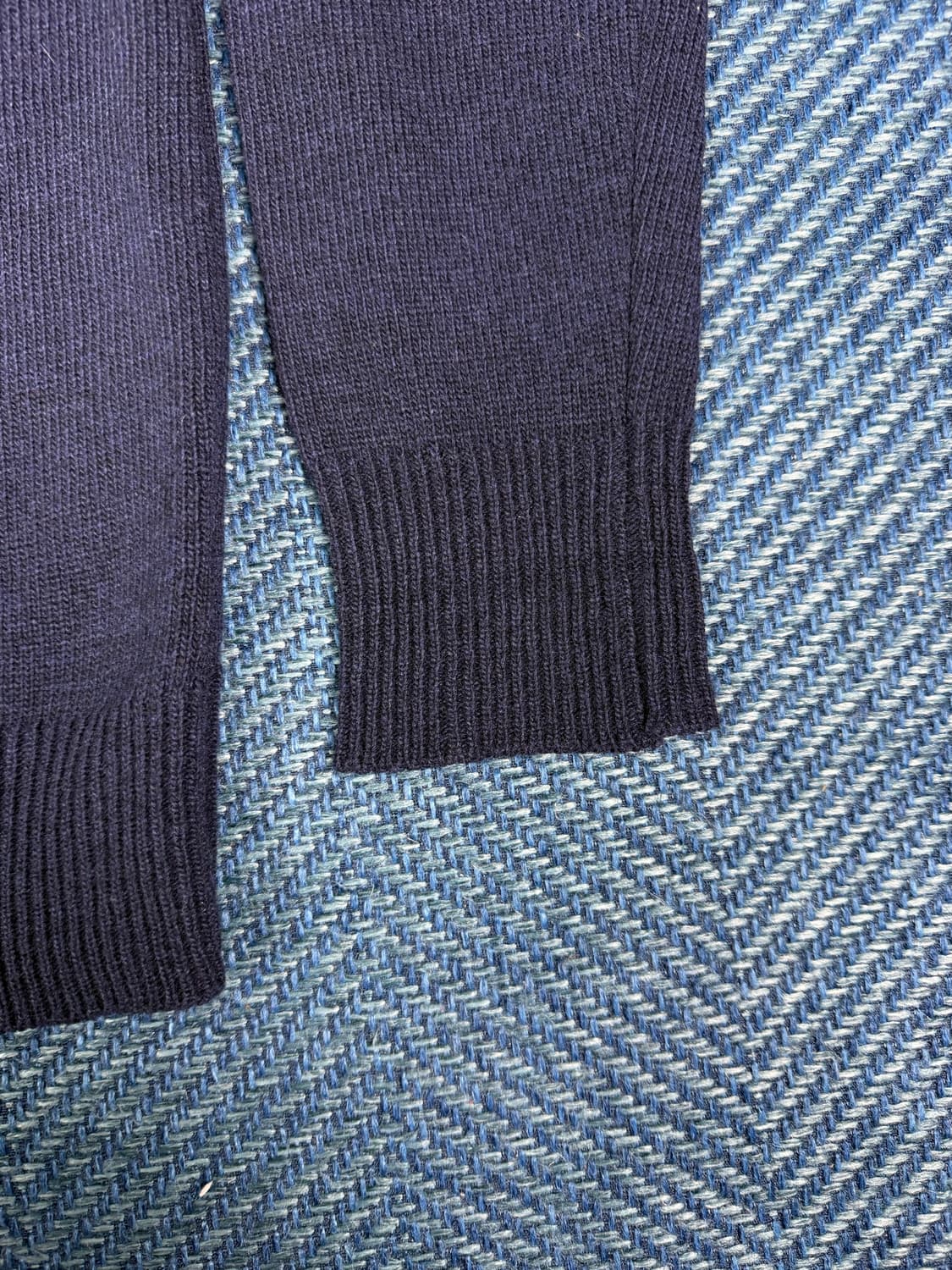 [정품] 꼼데가르송 플레이 화이트 하트 와펜 가디건 (네이비 / L사이즈 상품이미지6