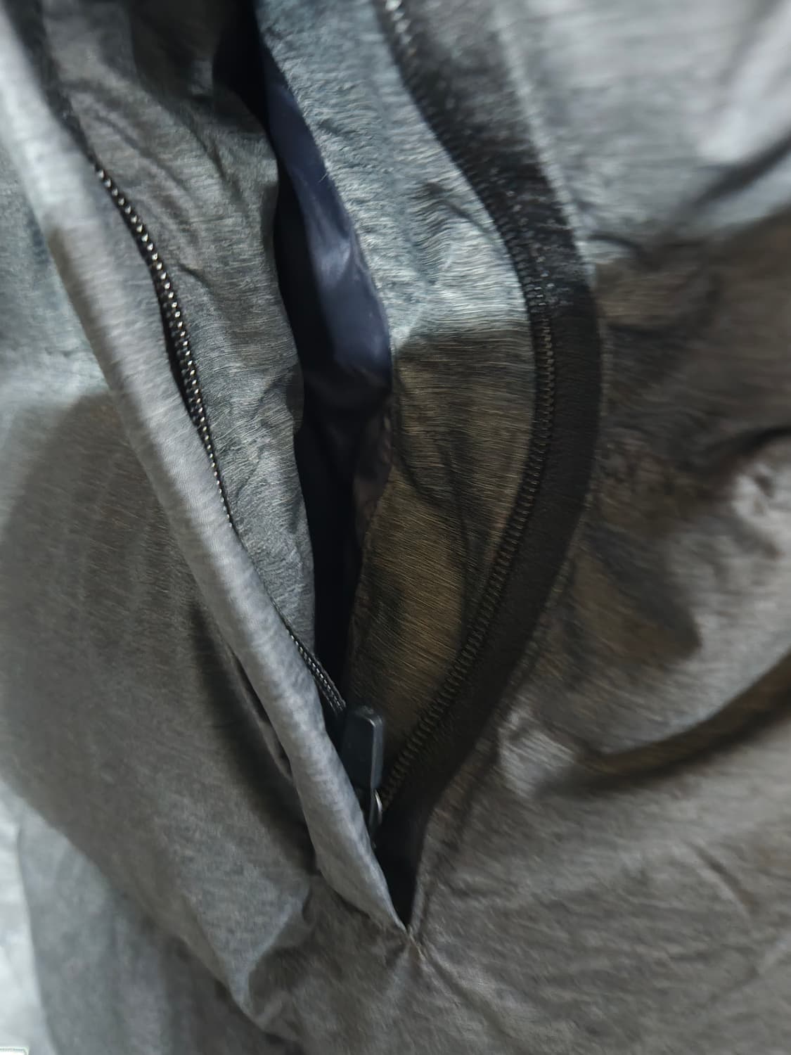 TATE 엄청 가벼운 구스 롱패딩 남95차콜 상품이미지3