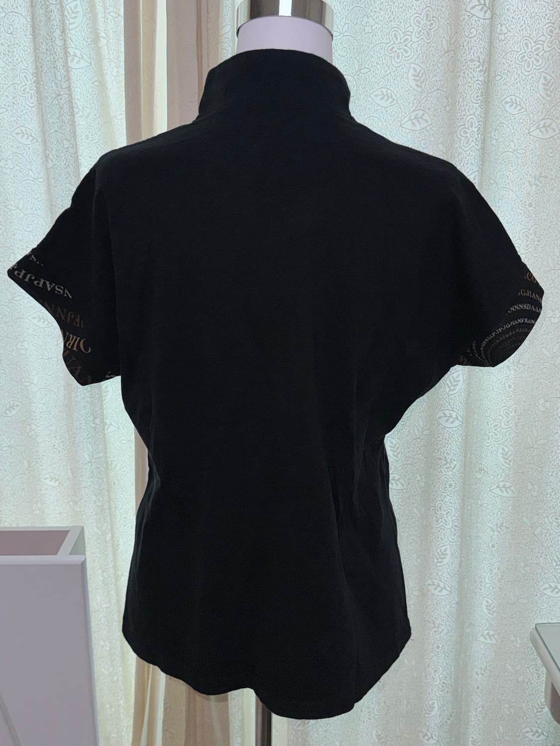Half-Zip Graphic Print Short-Sleeve 상품이미지3