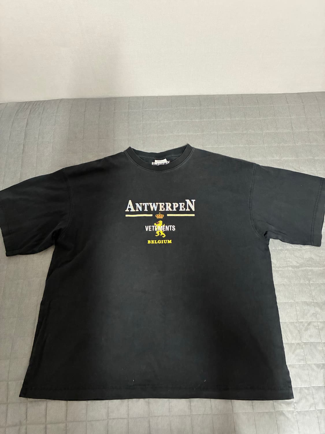 [S] 베트멍 앤트워프 반팔 티셔츠 블랙 상품이미지1