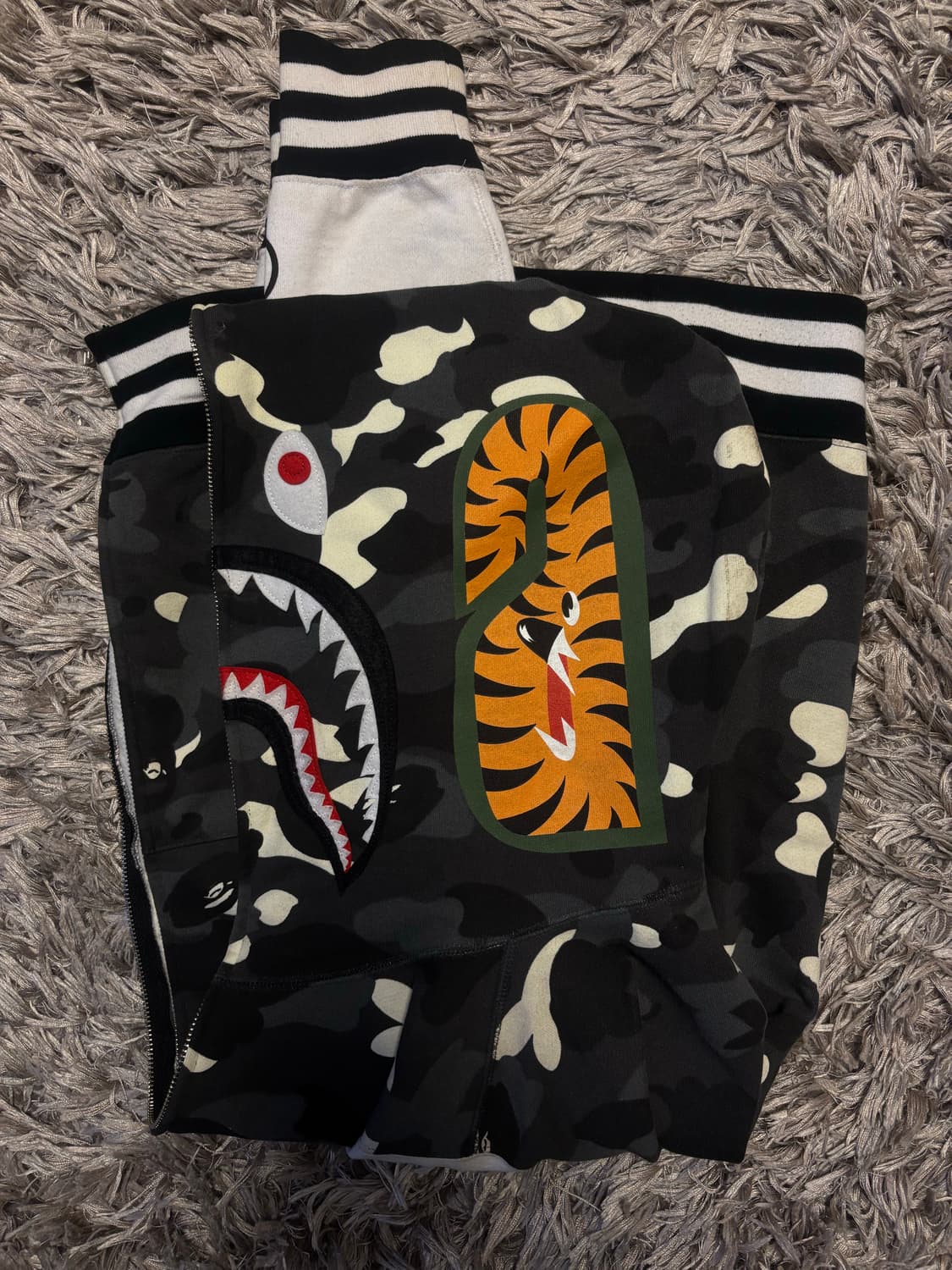 베이프 샤크 시티 카모 후드집업 M 상품이미지2