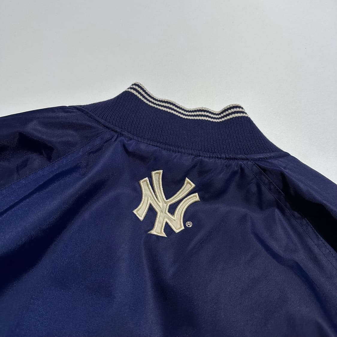 아디다스 90‘s 뉴욕양키즈 스타디움 바시티 자켓 상품이미지7
