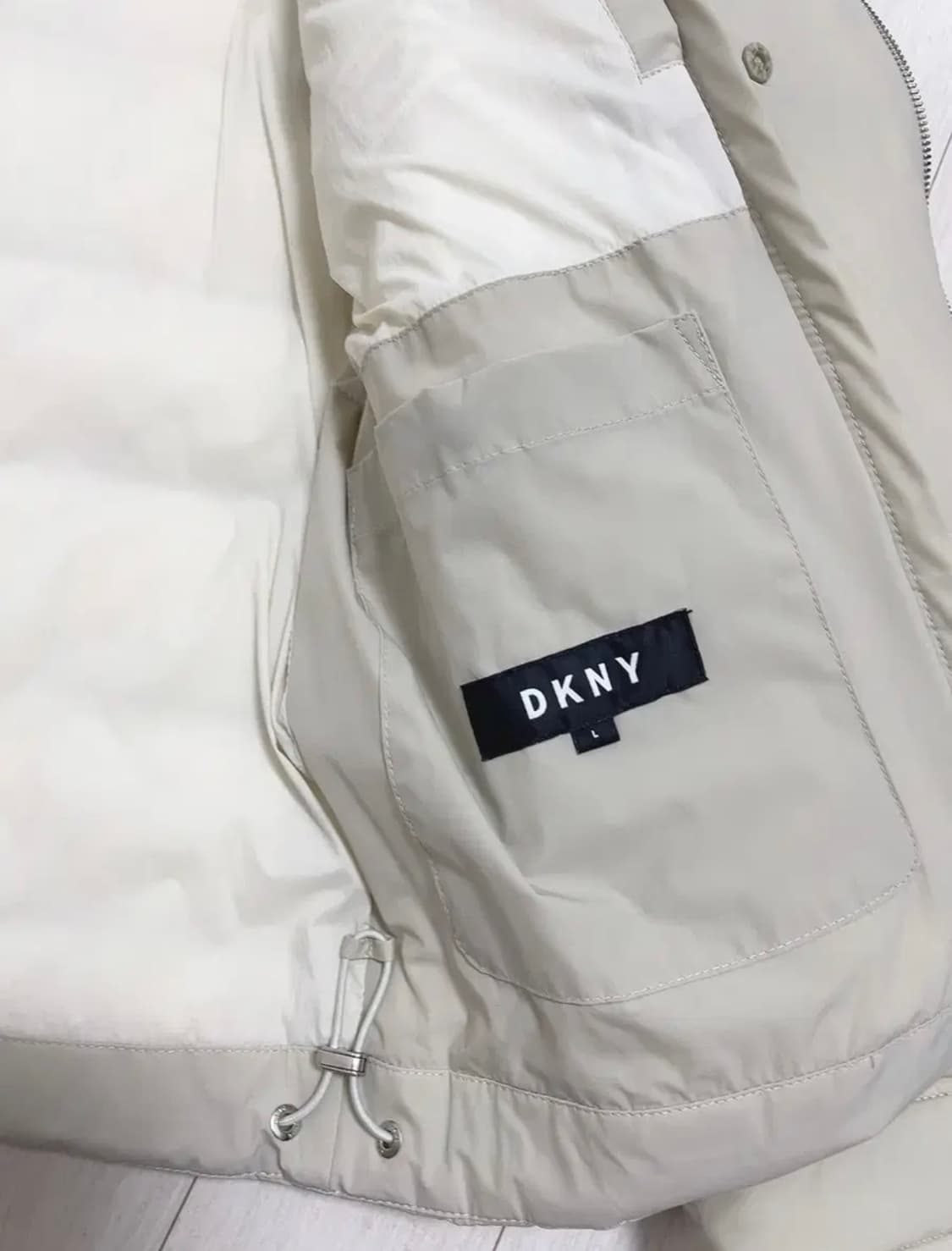 DKNY 투웨이 구스다운 후드 패딩 점퍼 상품이미지5