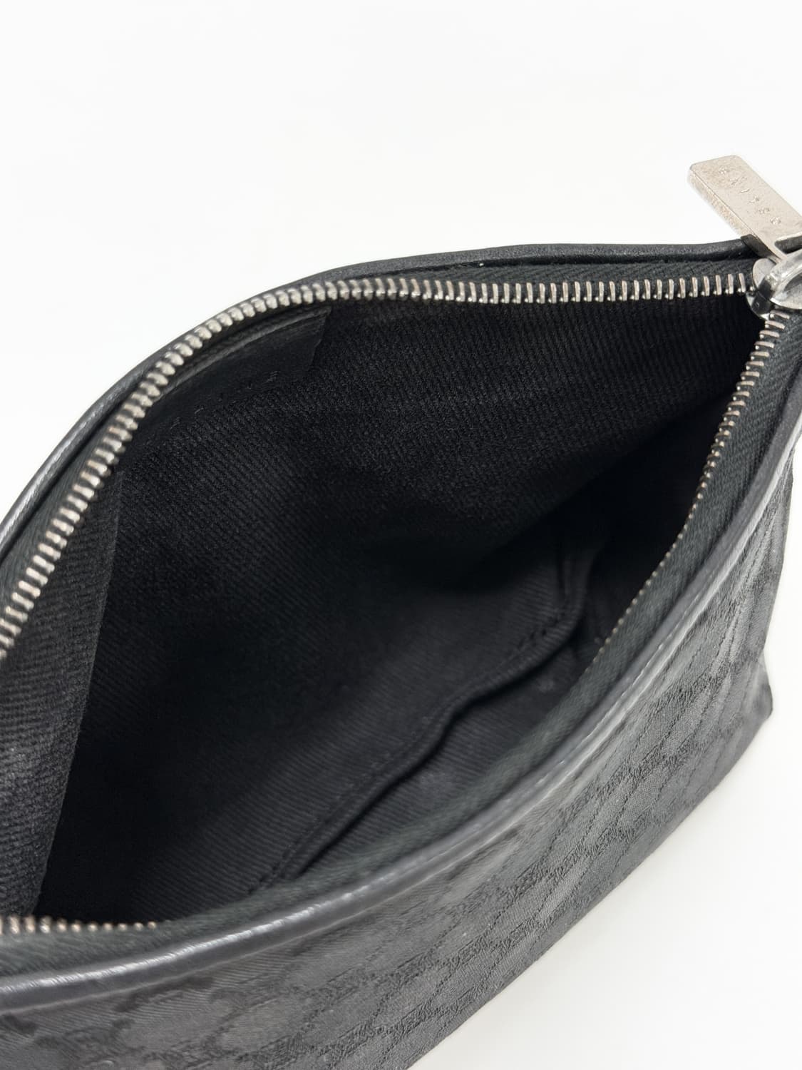 셀린느 블랙 마카담 캔버스 파우치 상품이미지8